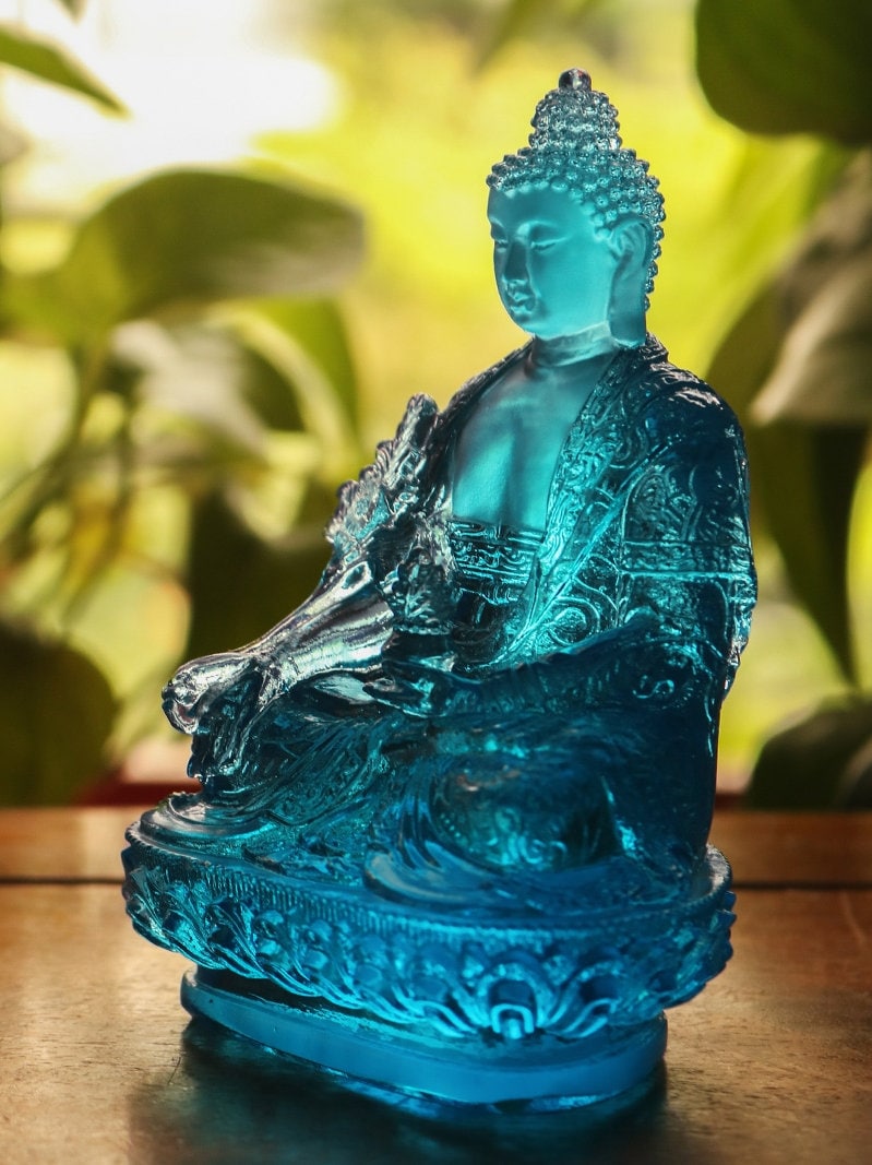Liu Li Buddha Statue, Medicine Buddha, Bhalsajyaguru | Gift for him or her | Liu li Glass Sculputre Ornaments | Religion
