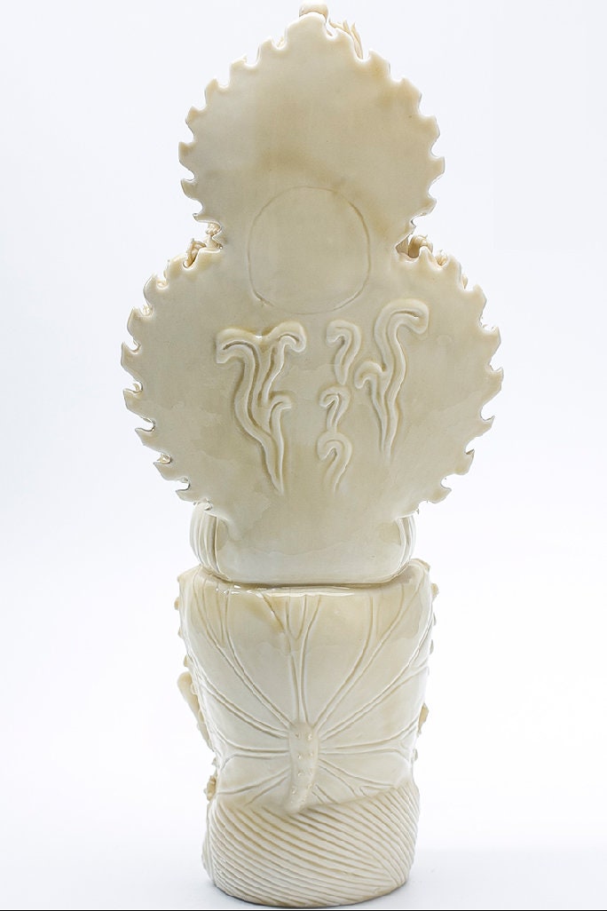Porcelain Thousand-Armed Guanyin Bodhisattva Statue | Mindful Gift | Meditation | Buddha Statue